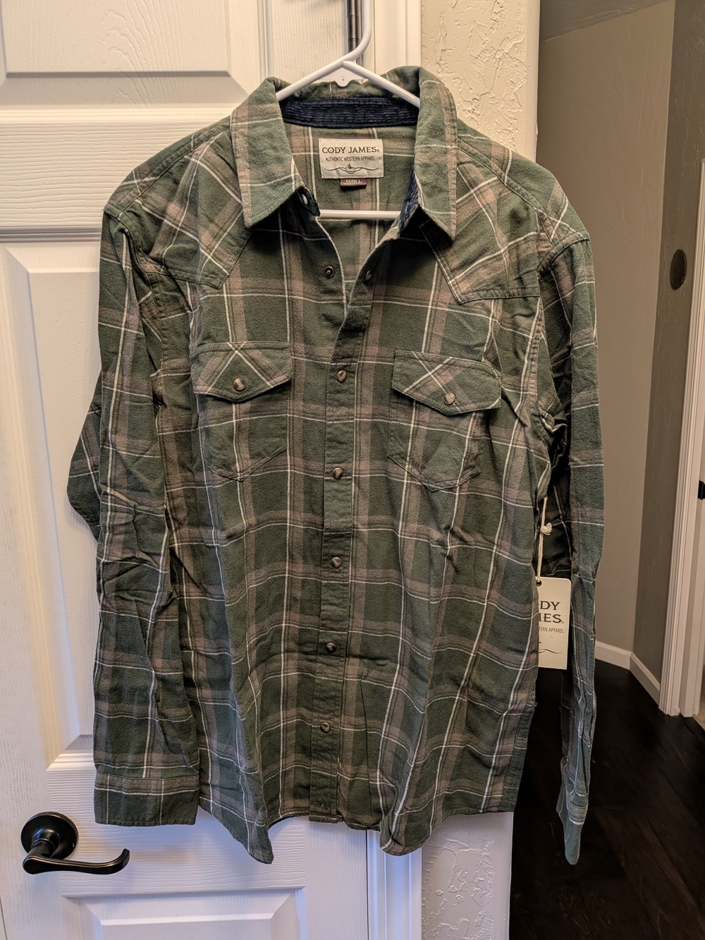 Cody James Men’s Green Plaid Pearl Snap Button-Down Shirt NWT